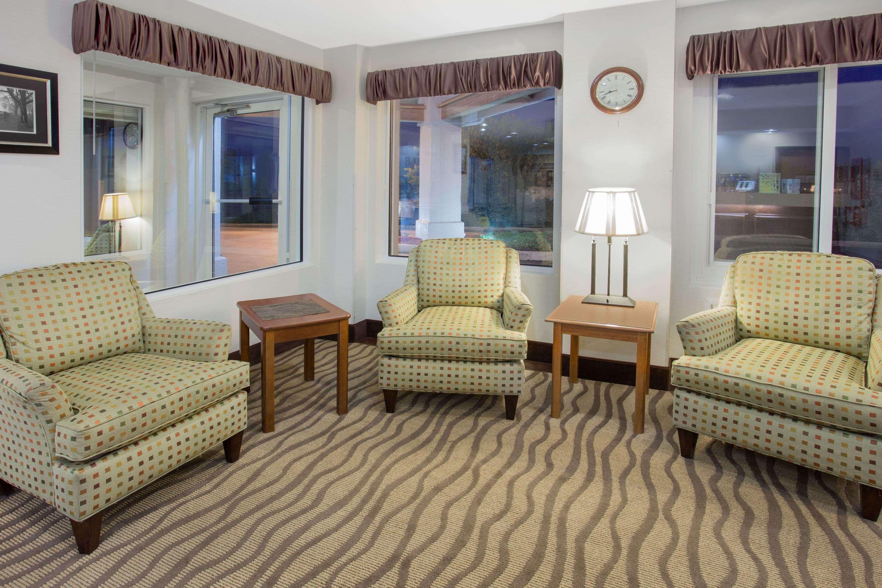 Baymont By Wyndham Freeport Hotel Buitenkant foto