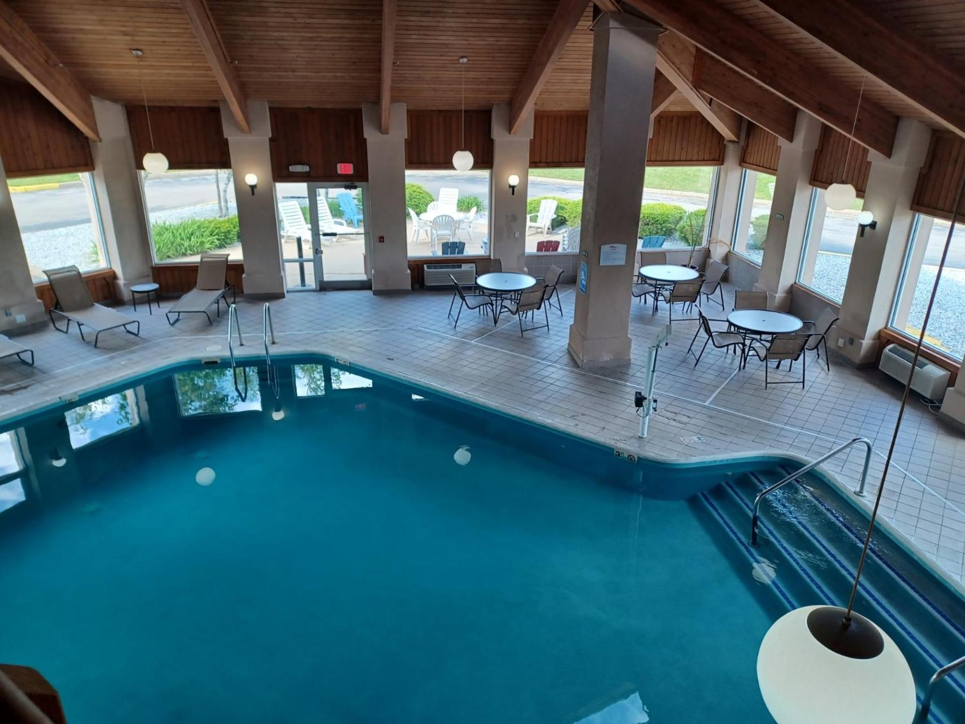 Baymont By Wyndham Freeport Hotel Buitenkant foto