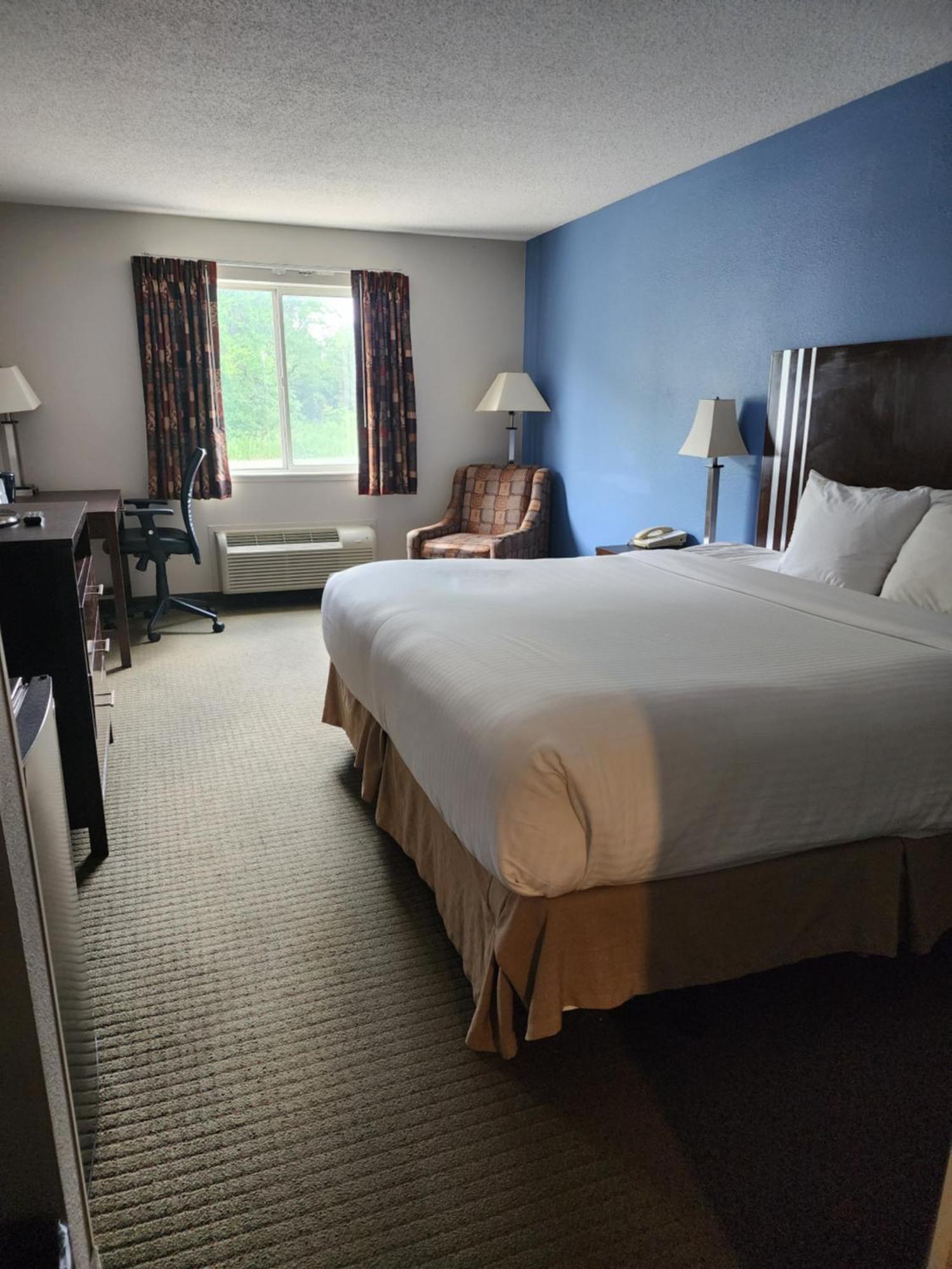 Baymont By Wyndham Freeport Hotel Buitenkant foto